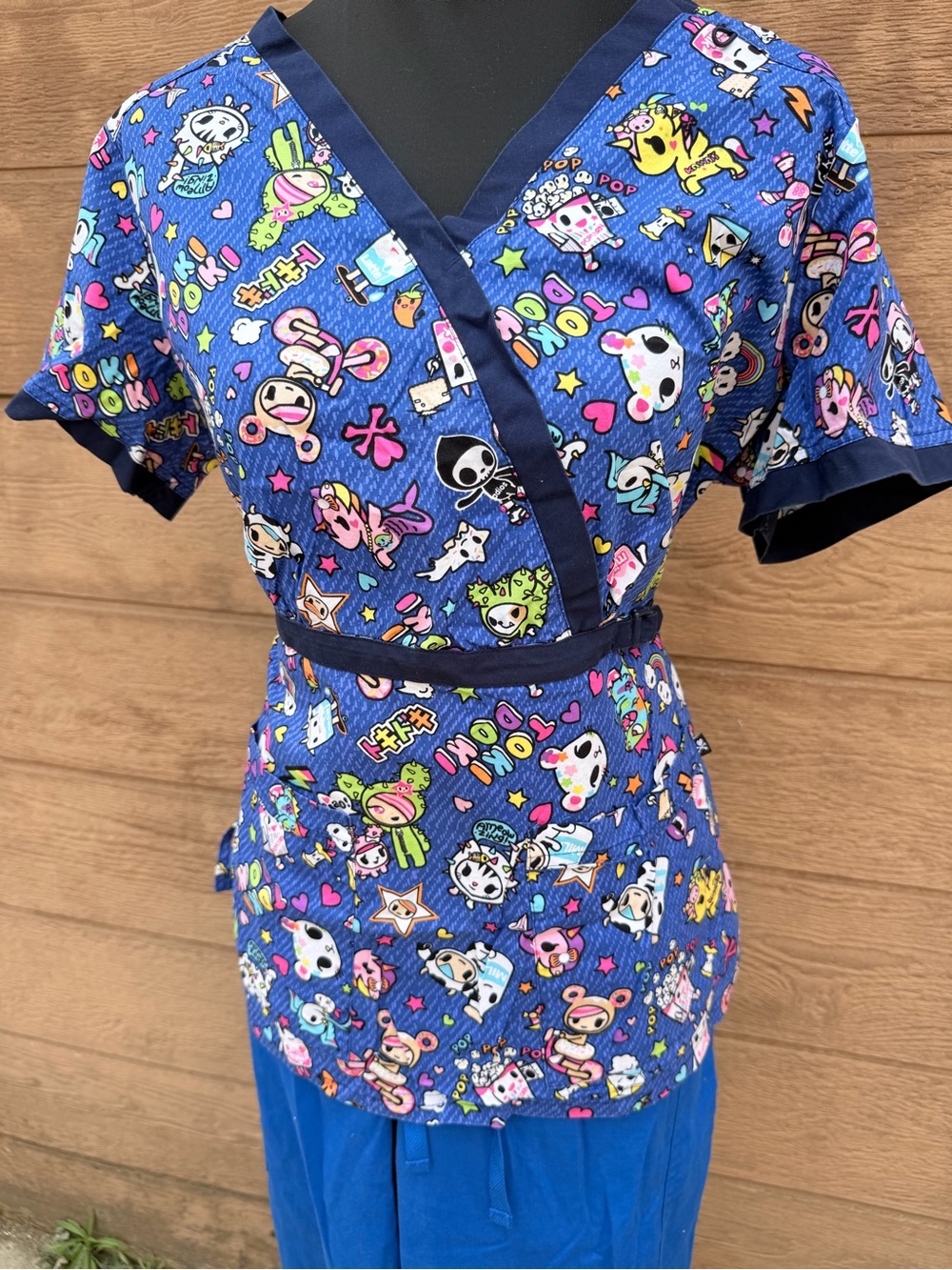 Women's Tokidoki scrub top Printed and Royal Blue Pants set - Picture 2 of 11